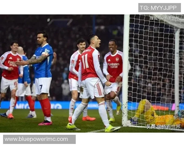 足总杯精彩对决波尔图与那不勒斯战平帽子戏法引发全场狂欢