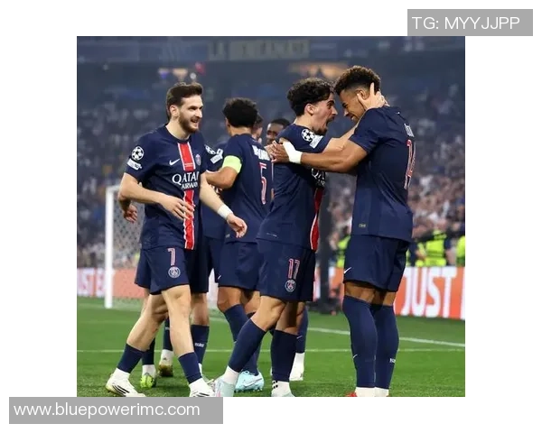 曼城友谊赛大胜拜仁乌龙球引发全场狂欢与转会传闻