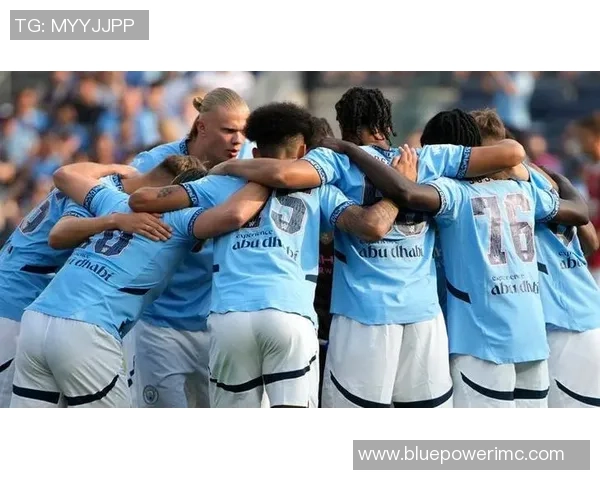 曼城友谊赛大胜那不勒斯帽子戏法引发全场欢呼与热议