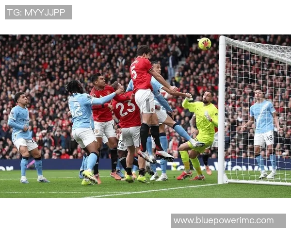 欧联杯精彩对决多特蒙德3-0曼联帽子戏法引发全场狂欢解析战术细节 欧联杯精彩对决多特蒙德3-0曼联帽子戏法引发全场狂欢解析战术细节