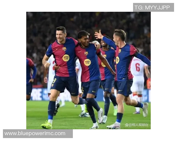 巴萨与切尔西友谊赛战平乌龙球瞬间引发全场热烈反响