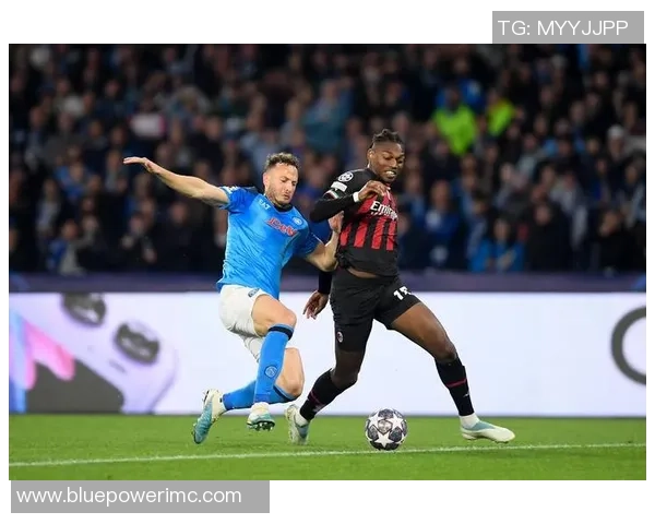 友谊赛巴黎圣日耳曼小胜AC米兰红牌事件引发全场热议与数据分析