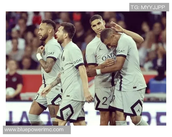 曼联友谊赛大胜巴黎圣日耳曼帽子戏法点燃全场激情